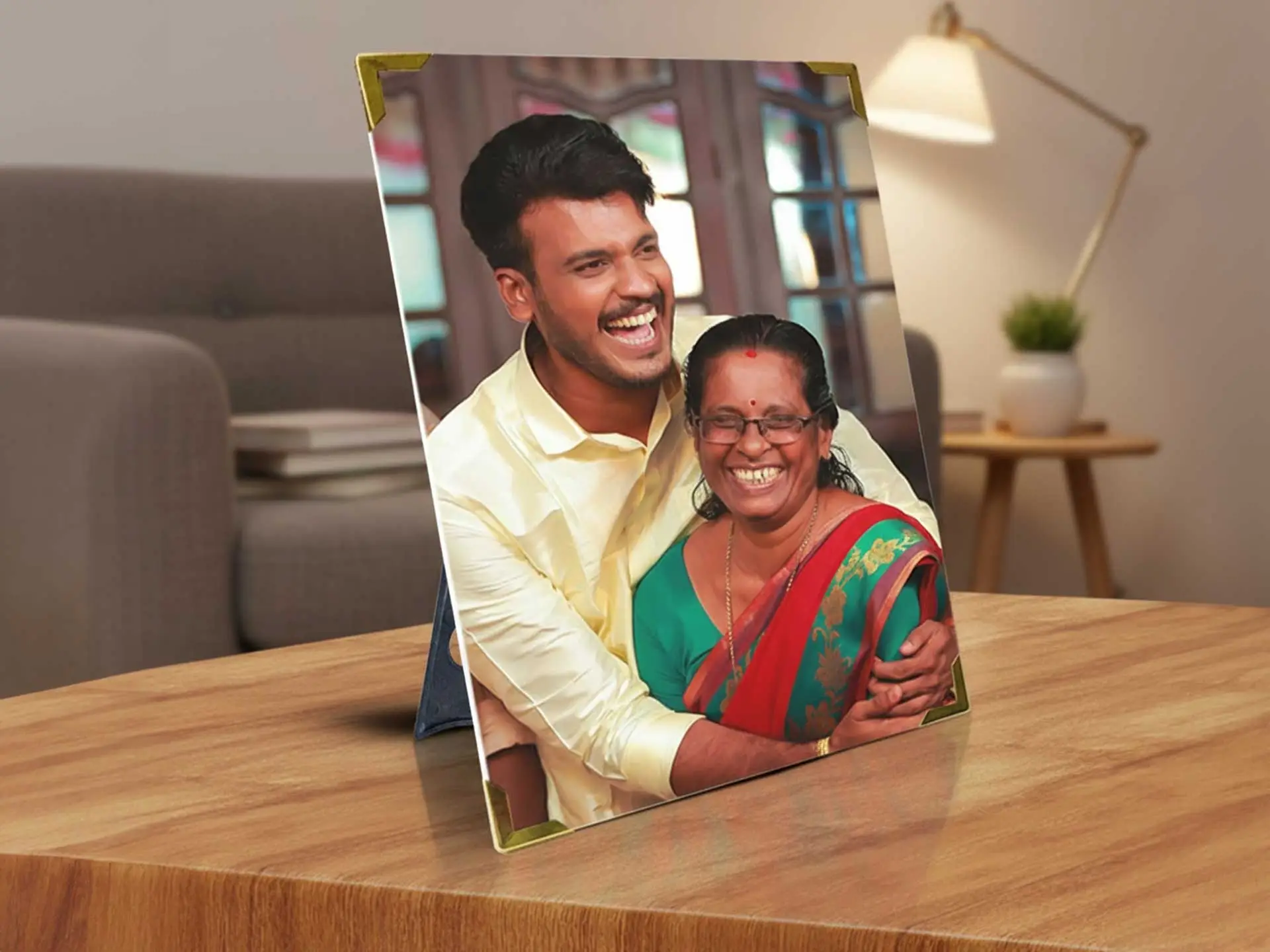 Frameless Photo Frame