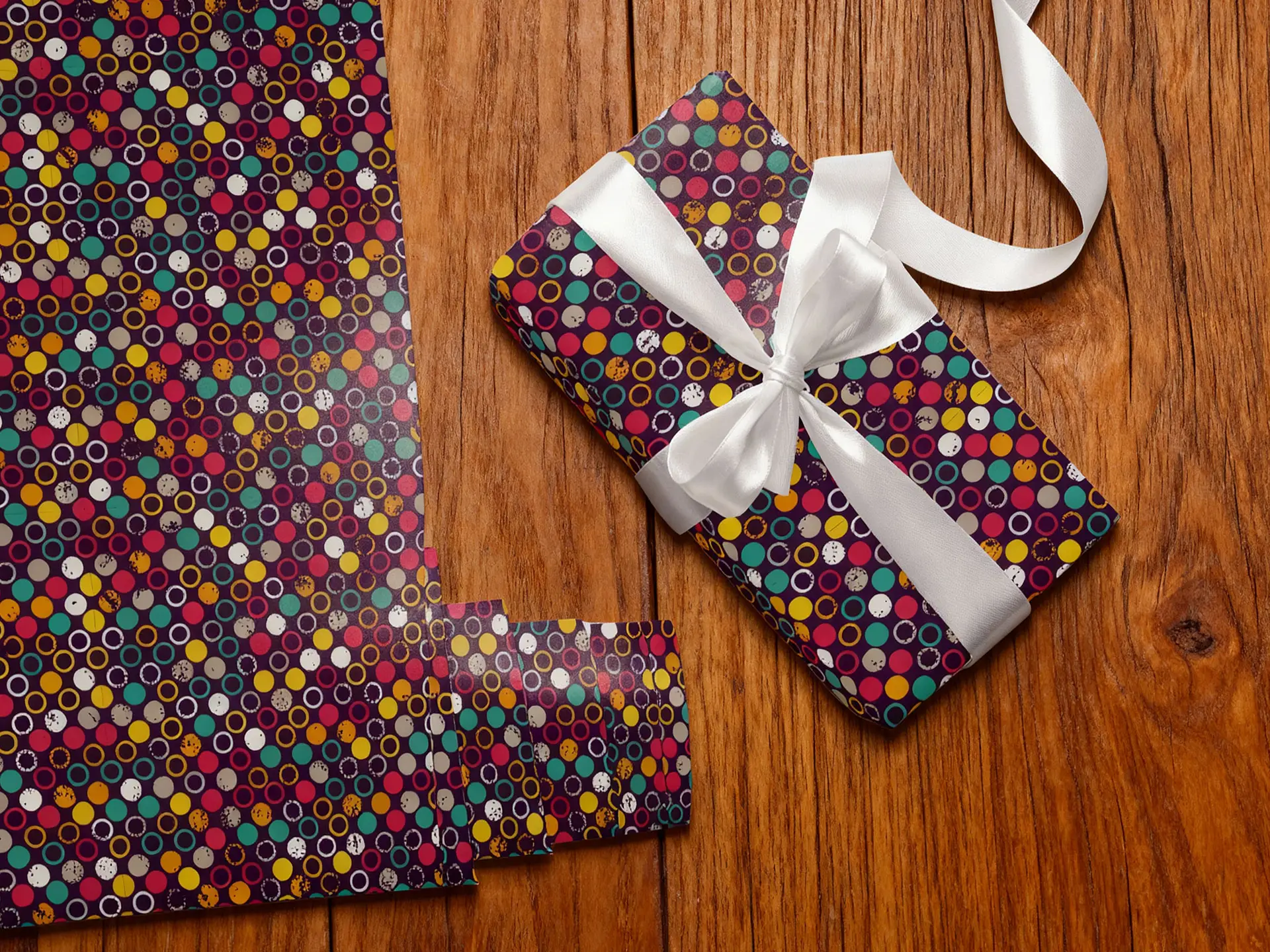 Pre-printed Gift Wrapping Papers