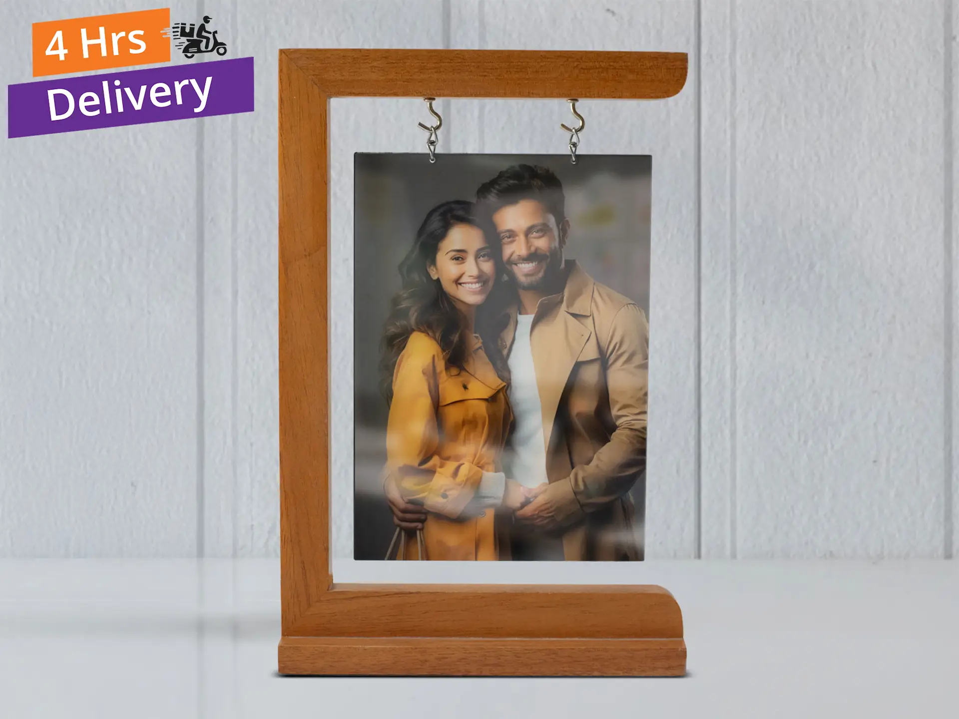 Photo Pendant Wooden Stand