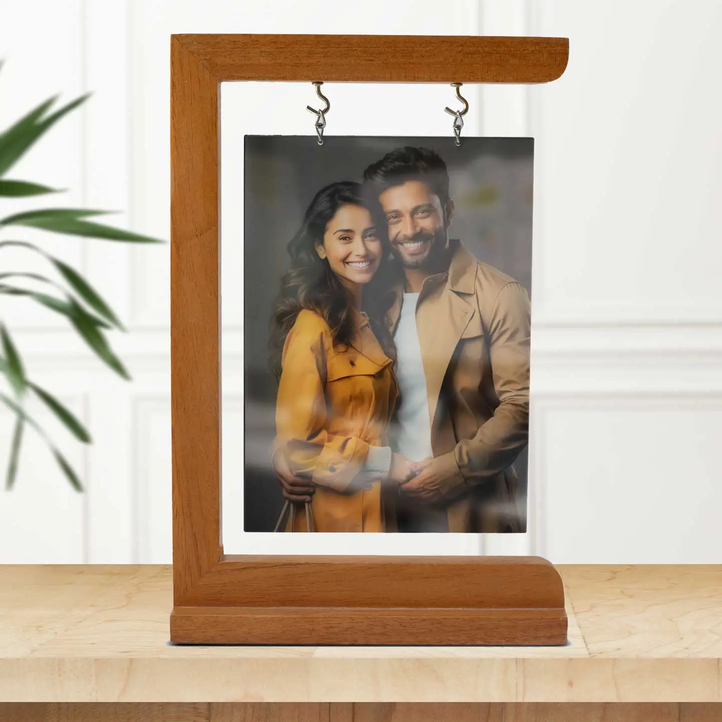 Photo Pendant Wooden Stand