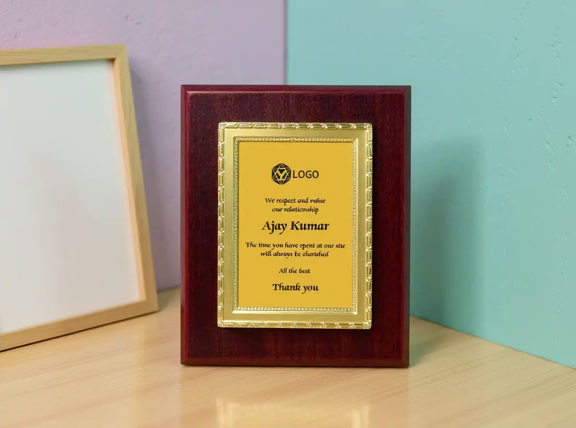 Shield Trophy - Gold